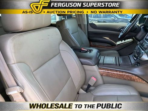Used 2016 Chevrolet Suburban LTZ RWD image 24