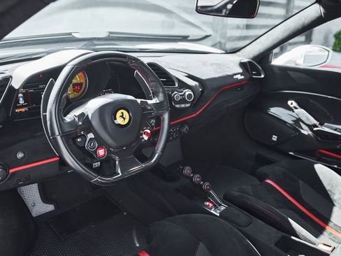 Used 2020 Ferrari 488 Pista Coupe RWD image 2