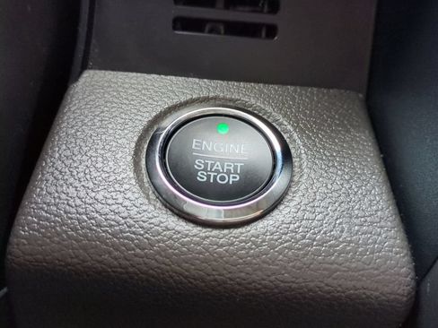 Used 2021 Ford Expedition XLT RWD image 28