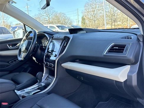Used 2022 Subaru Ascent Limited image 23
