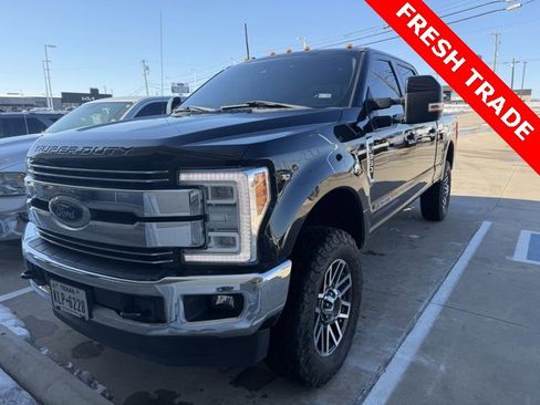 Used 2018 Ford F350 Lariat w/ Lariat Ultimate Package image 2