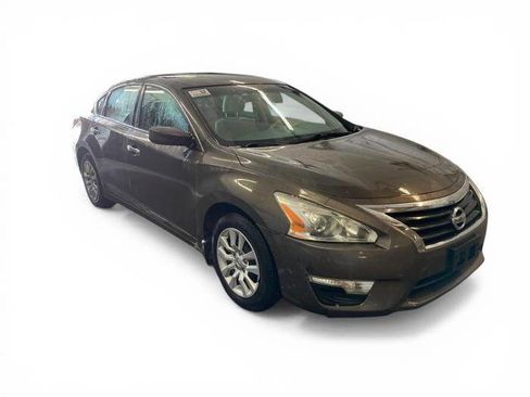 Used 2014 Nissan Altima 2.5 S image 8