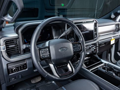 Used 2026 Ford F250 Platinum image 17