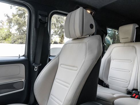 Used 2020 Mercedes-Benz G 550 image 12
