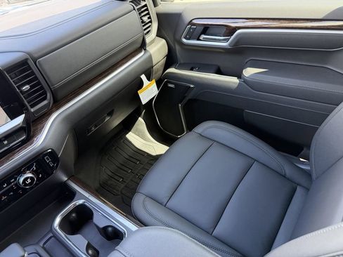 New 2026 GMC Sierra 1500 Elevation w/ Elevation Premium Package image 18