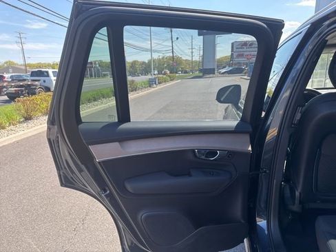 Certified 2025 Volvo XC90 B6 Plus AWD/4WD image 16
