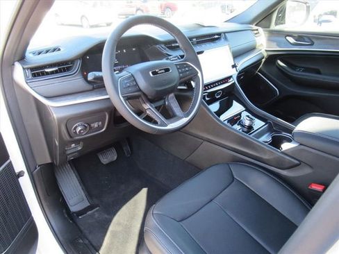 New 2026 Jeep Grand Cherokee Limited AWD/4WD image 15