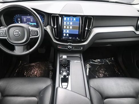 Used 2023 Volvo XC60 B5 Core FWD image 20