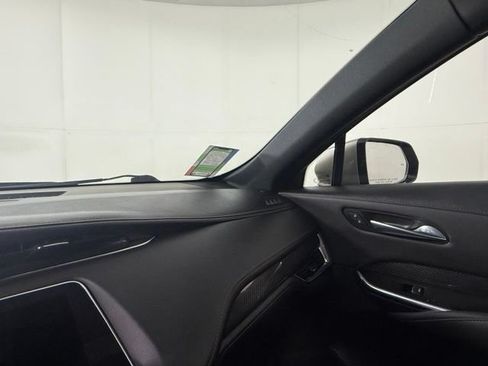 Certified 2023 Cadillac XT4 Sport FWD image 19