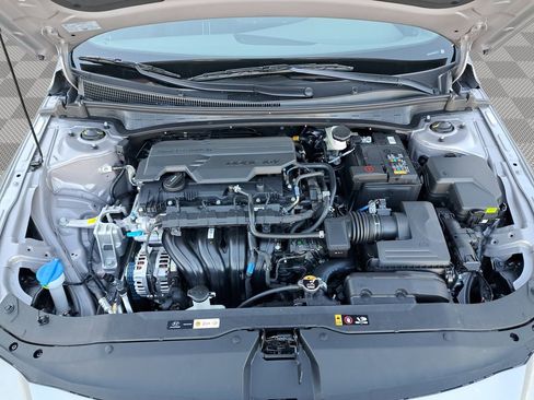 New 2025 Hyundai Elantra SEL image 20