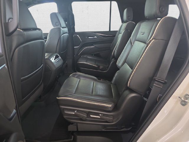 Certified 2023 Cadillac Escalade Sport w/ LPO, Illumination Package AWD/4WD image 16