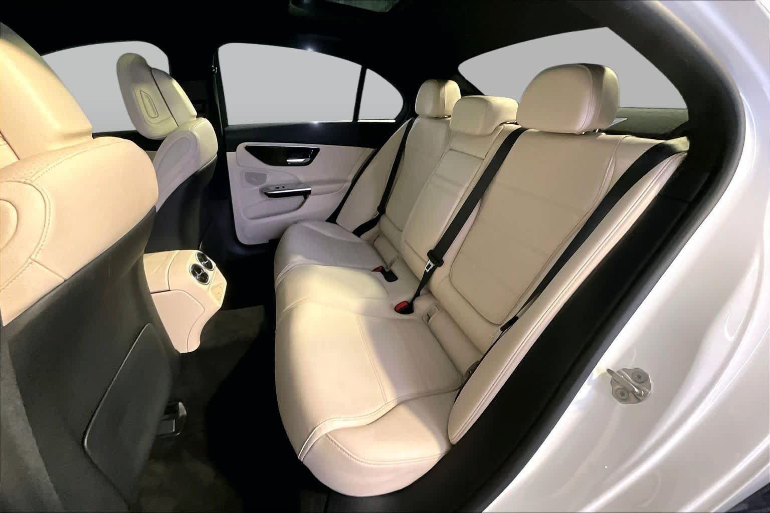 Used 2023 Mercedes-Benz C 300 4MATIC Sedan image 21