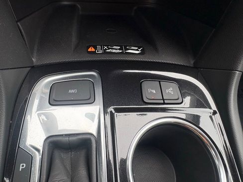 Used 2024 Chevrolet Equinox Premier AWD/4WD image 25