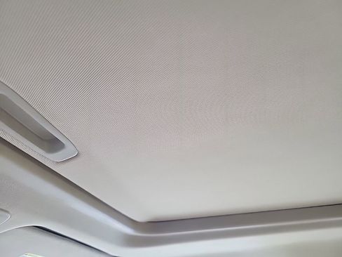 Used 2012 Chevrolet Avalanche LTZ image 28