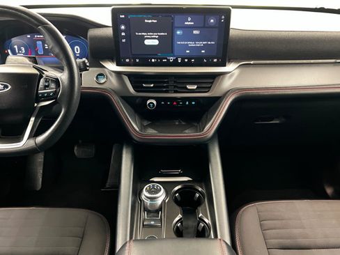 Used 2025 Ford Explorer ST-Line AWD/4WD image 13