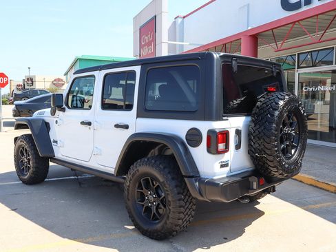 Used 2025 Jeep Wrangler Unlimited Sport S 4xe AWD/4WD image 15