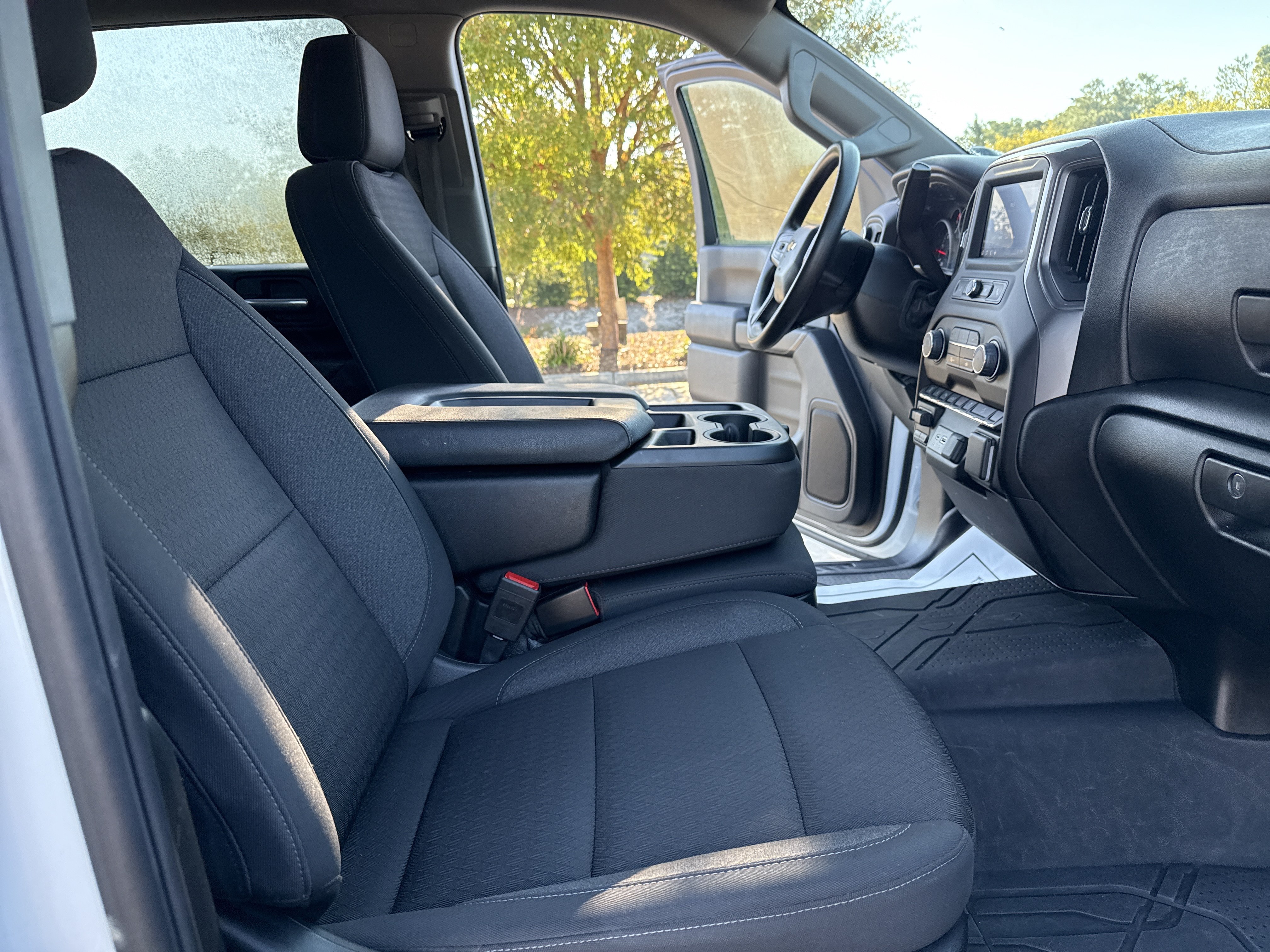 Used 2024 Chevrolet Silverado 2500 Custom w/ Custom Value Package AWD/4WD image 34