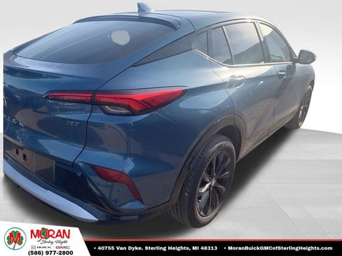 Used 2024 Buick Envista Sport Touring w/ Convenience I Package FWD image 3