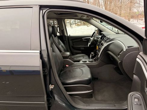 Used 2009 Chevrolet Traverse LT image 23