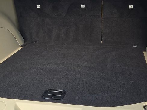 Used 2022 Jeep Grand Cherokee Limited RWD image 8