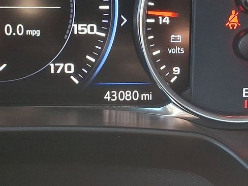 Used 2019 Chevrolet Blazer RS w/ Sun and Wheels Package FWD image 24