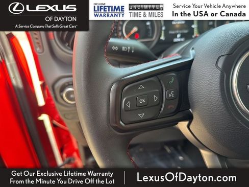 Used 2024 Jeep Wrangler Rubicon image 17