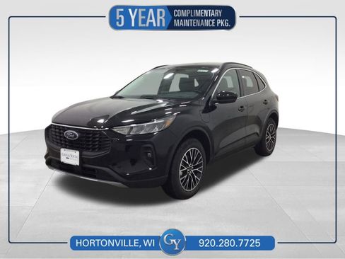 New 2026 Ford Escape SE w/ Class II Trailer Tow Package image 1