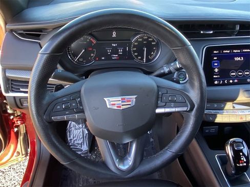 Used 2023 Cadillac XT4 Sport w/ Enhanced Visibility Package image 11