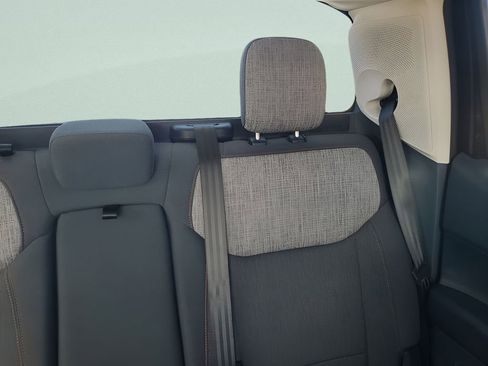 Used 2022 Ford Maverick XLT image 14