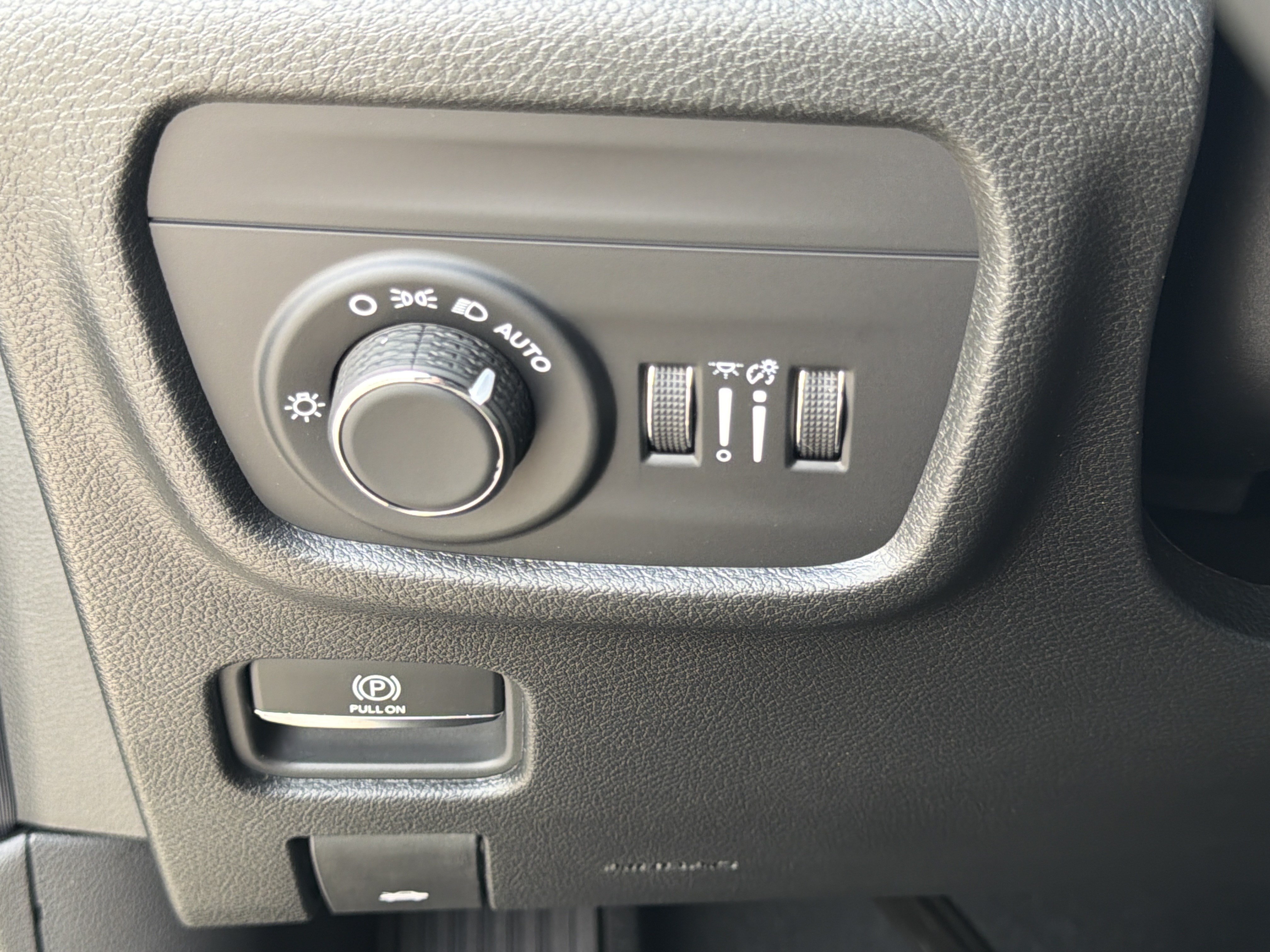 New 2026 Jeep Grand Cherokee Laredo RWD image 36