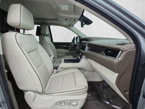 Used 2023 GMC Yukon Denali w/ Denali Reserve Package AWD/4WD image 26