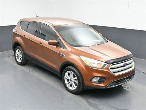 Used 2017 Ford Escape SE image 35