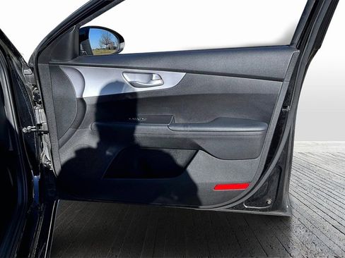 Certified 2023 Kia Forte LXS image 19