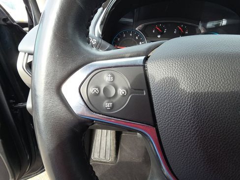 Used 2018 Chevrolet Traverse LT image 18