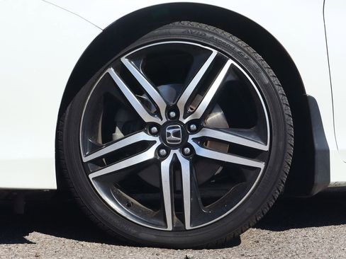 Used 2017 Honda Accord Sport Special Edition image 5