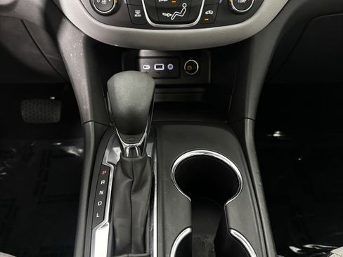 Used 2024 Chevrolet Equinox LS w/ LS Convenience Package image 24