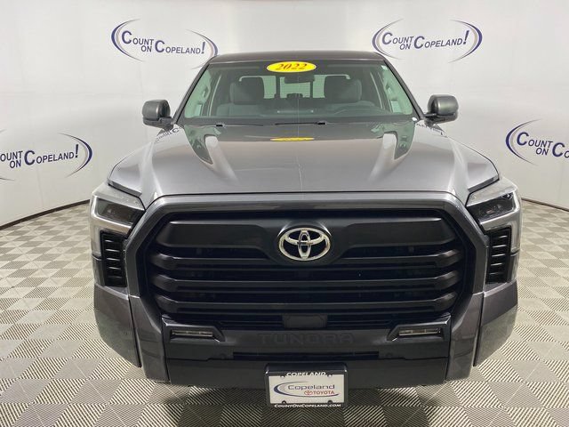 Used 2022 Toyota Tundra SR5 w/ SR5 Convenience Package RWD image 2