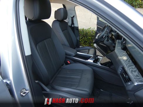 Used 2021 Audi e-tron Premium Plus AWD/4WD image 28