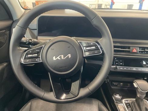 Certified 2024 Kia Seltos EX AWD/4WD image 13