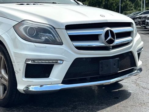 Used 2014 Mercedes-Benz GL 550 4MATIC image 2