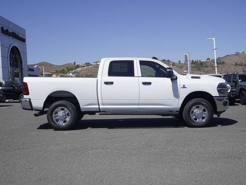 New 2026 RAM 2500 Tradesman AWD/4WD image 3