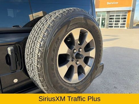 Used 2018 Jeep Wrangler Unlimited Sahara image 37