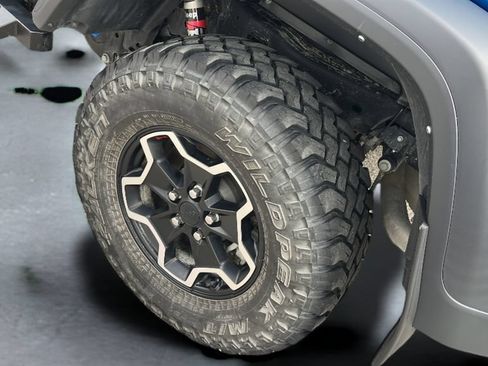 Used 2022 Jeep Gladiator Rubicon w/ Cold Weather Group AWD/4WD image 22
