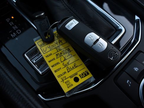 Used 2018 MAZDA CX-5 Touring image 41