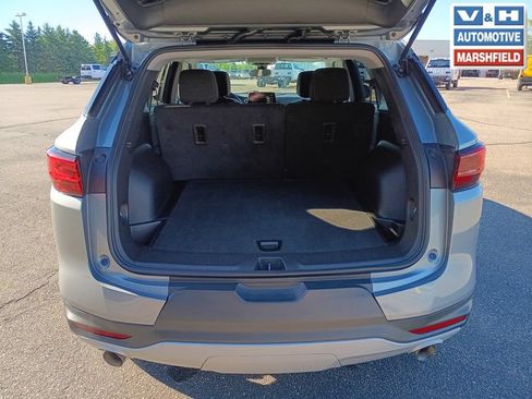Used 2025 Chevrolet Blazer LT AWD/4WD image 24