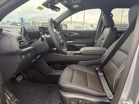 New 2026 Chevrolet Traverse High Country image 11