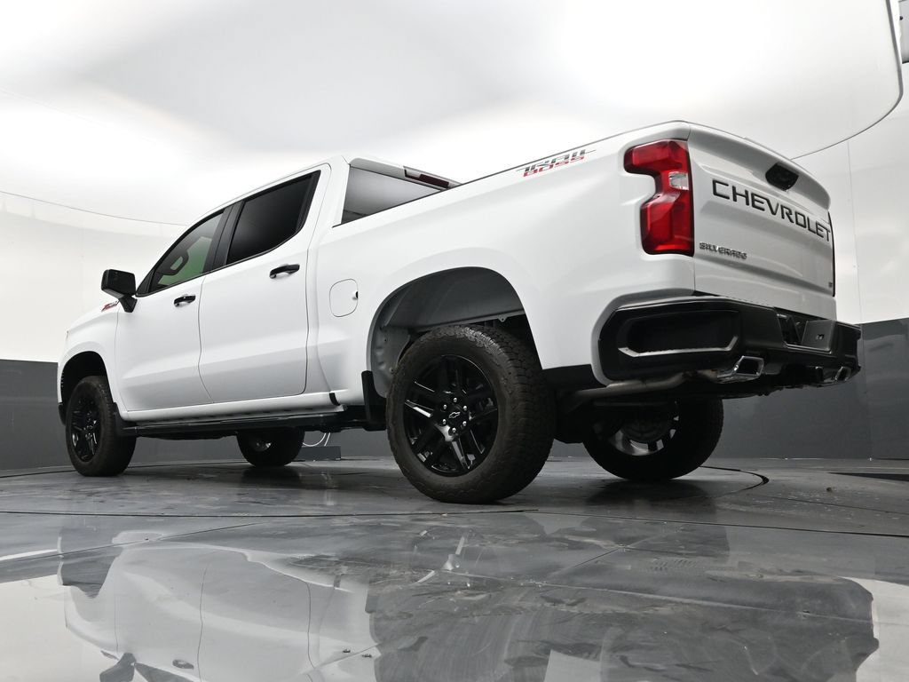 Used 2025 Chevrolet Silverado 1500 LT Trail Boss w/ LT Trail Boss Premium Package AWD/4WD image 19