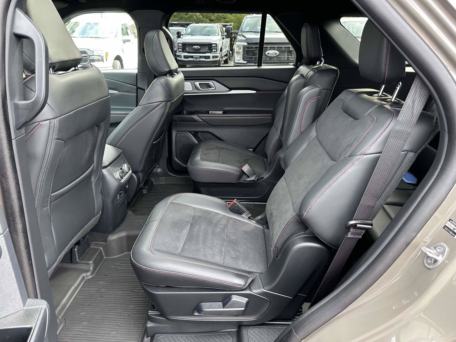 Used 2026 Ford Explorer ST w/ Sun And Sound Package AWD/4WD image 15