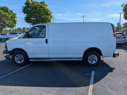 Used 2024 GMC Savana 2500 w/ Driver Convenience Package RWD image 5