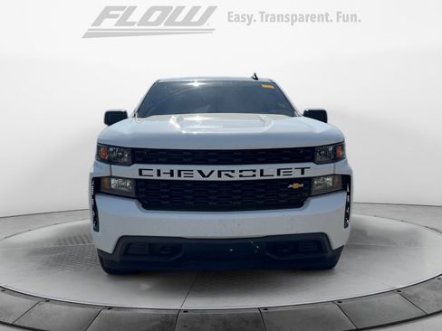 Used 2020 Chevrolet Silverado 1500 Custom w/ Custom Convenience Package image 2